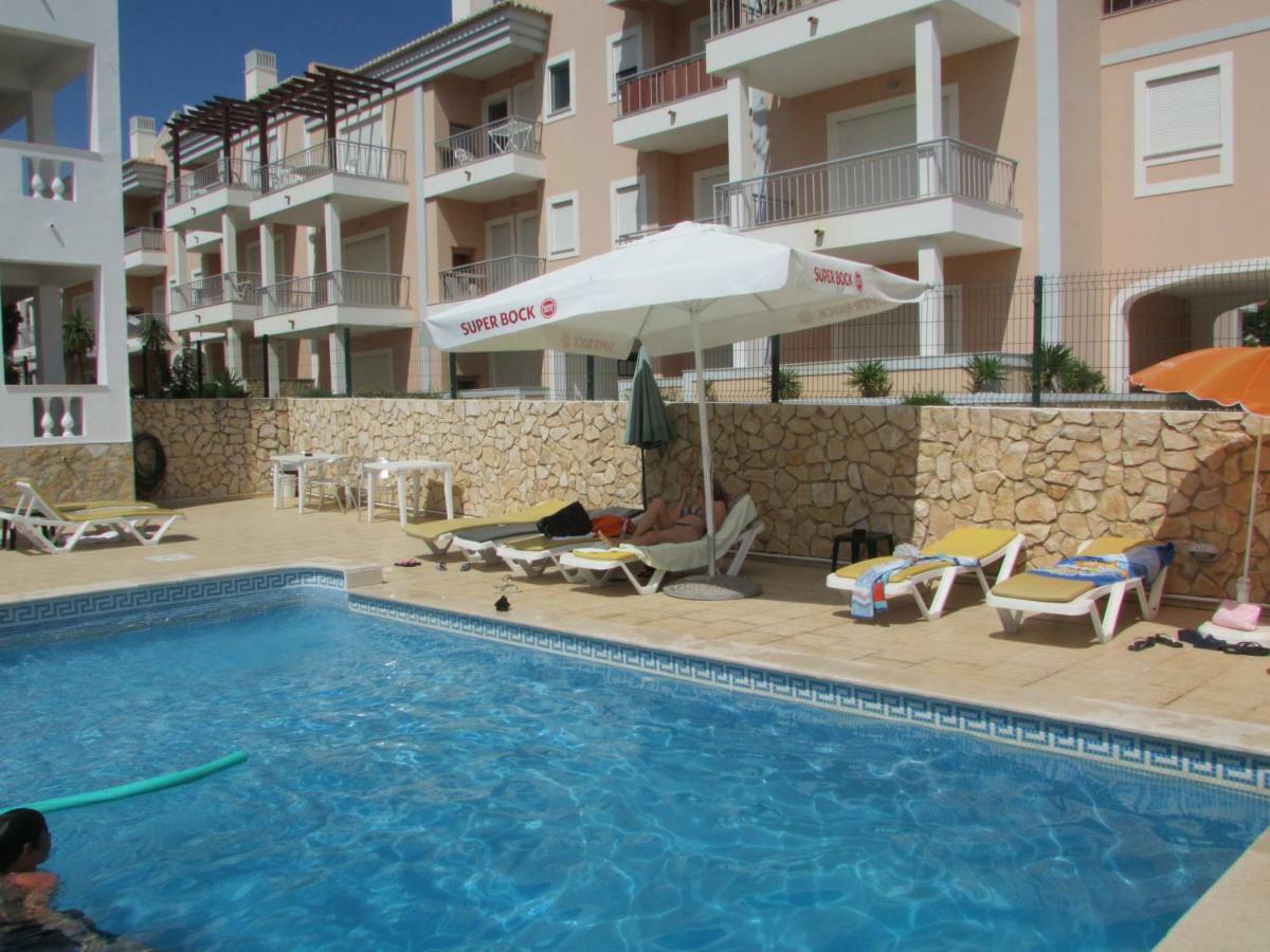 Apartamentos Cabrita Olhos de Agua  Kültér fotó