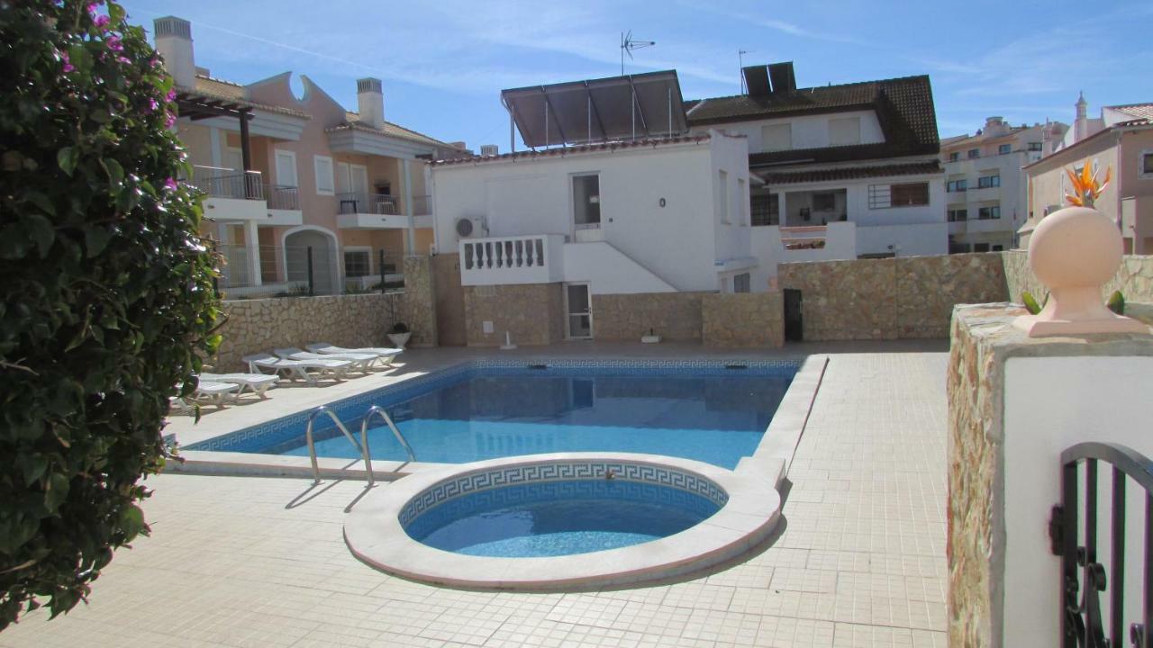Apartamentos Cabrita Olhos de Agua  Kültér fotó